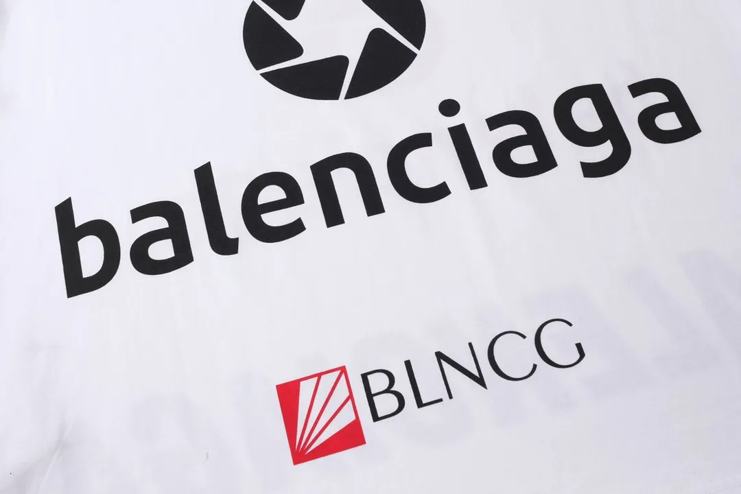 【 . Quality】BALENCI*GA/ BALENCI*GA#2024 New Arrival， Lo GOClassic T . 。 Authentic 。 ！ ZP . 260 ， . . . . Color Change。 。 ， ， ， ， ， OS . Same Style ：BL 223206 ：White， Blue Size：XS L